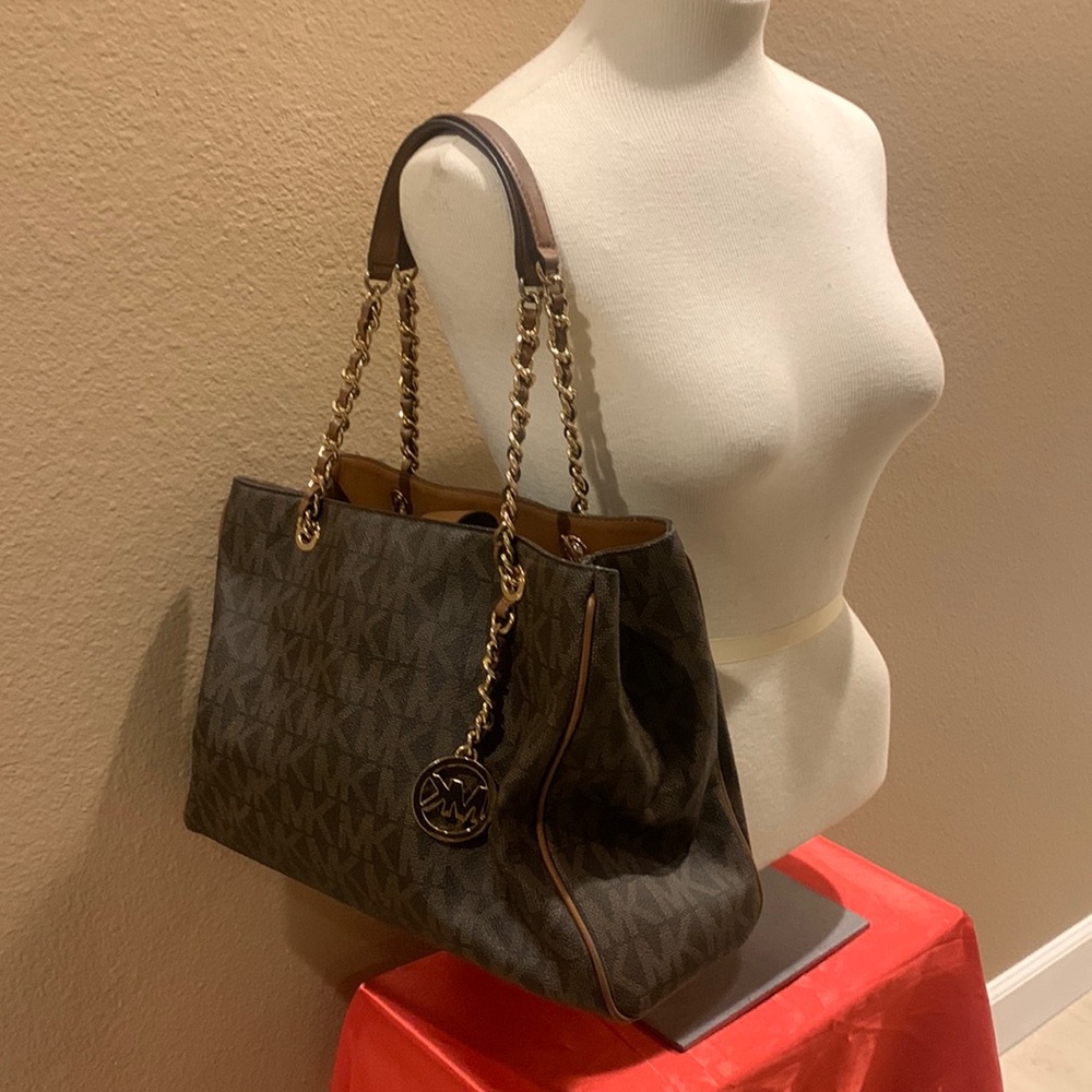 Michael Kors shoulder handbag